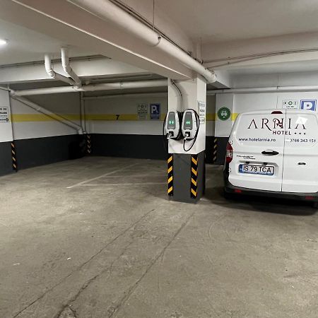 Hotel Arnia Iasi Buitenkant foto